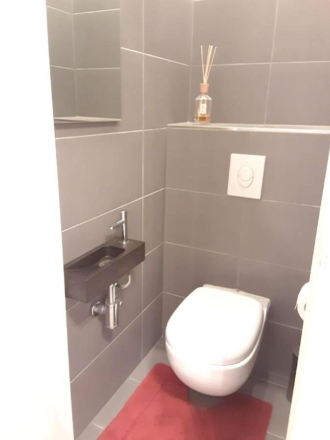 Comfortable In The Heart Of Knokke Heist 80 M² Balcony Brügge