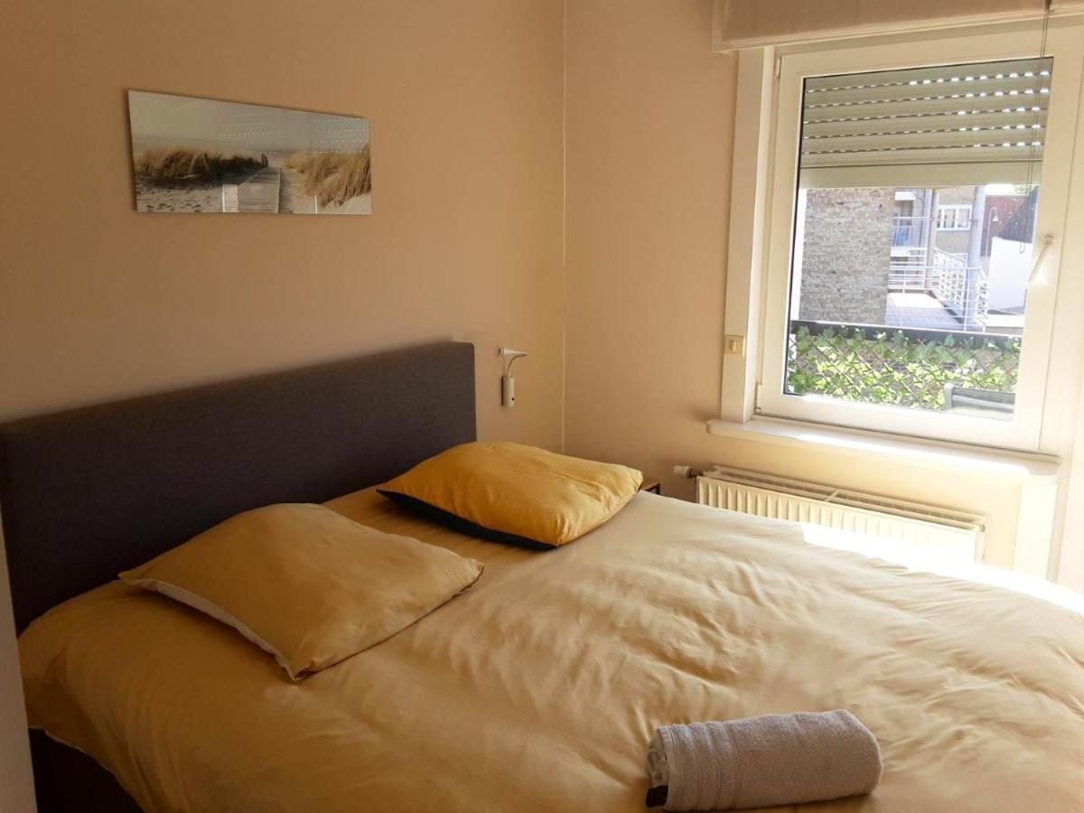 Apartment Comfortable In The Heart Of Knokke Heist 80 M² Balcony Brügge